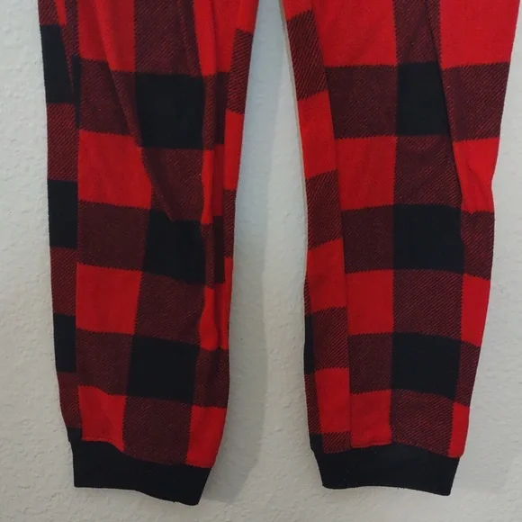 USED OLD NAVY BOYS PAJAMA PANTS COLOR BLACK AND RED PLAID SIZE L (10/12) - Picture 4 of 9